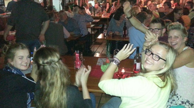Weinfest Irlbach (2) Partyband Hubert-live NiederBayern