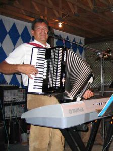 zünftiger Alleinunterhalter Hubert-live Bayern